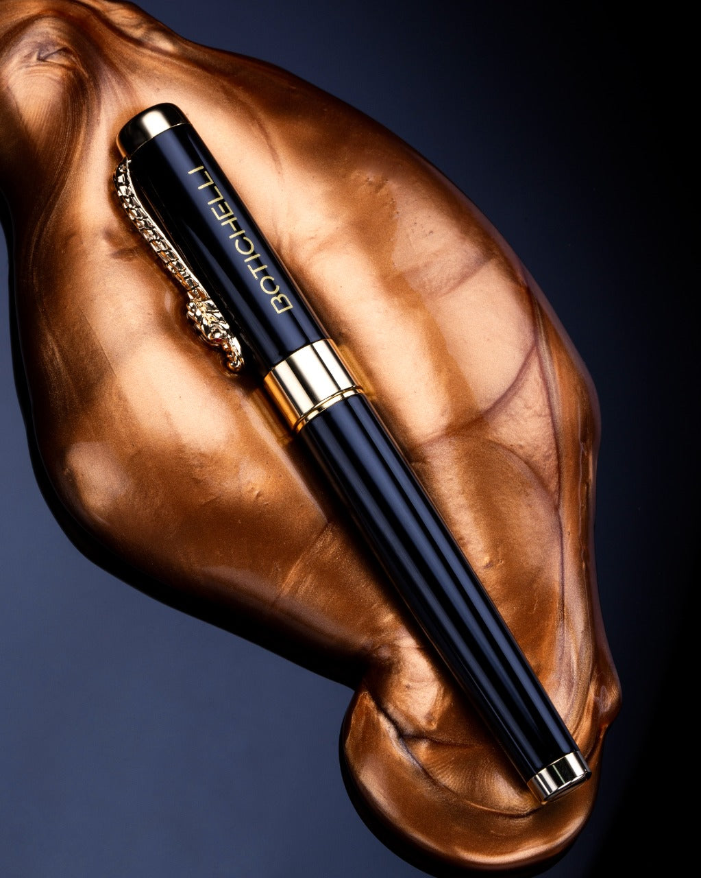 "AVVENTURA" CLASSICO PIANOBLACK